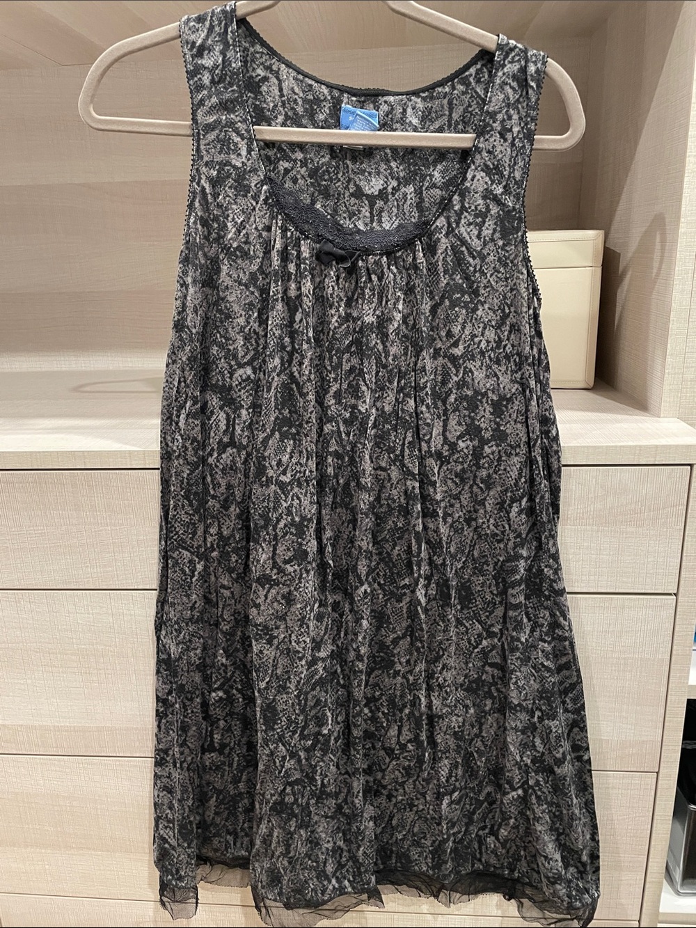 Simply Vera Vera Wang Black & Gray Printed Sleeveless nightgown